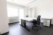 Erlensee WRS Immobilien - Erlensee - kleine Bürofläche in zentraler Lage - mit Balkon und Duschbad Gewerbe mieten