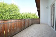 Büdingen DIETZ: Trendige 4 Zimmer-Dachgeschosswohnung im 2- Familienhaus mit Blick ins Grüne! Wohnung mieten