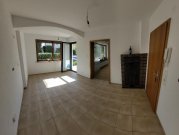 Alzenau Schicke neu sanierte 3,5-Zimmer-Wohnung mit Terrasse und Stellplatz - ruhige Lage Wohnung mieten