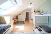 Großostheim DIETZ: 3 Zimmer Dachgeschoss-Wohnung im 3-Familienhaus mit Garage in Großostheim! Wohnung mieten