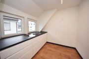 Großostheim DIETZ: Einzugsbereite 3-4-Zimmer-Wohnung mit Einbauküche, opt. Garage und Klimaanlage - Ruhige Lage! Wohnung mieten