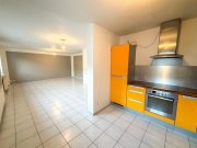 Leidersbach DIETZ: Bezugsfertige 2-Zimmer-Wohnung mit Einbauküche in ruhiger Lage von Leidersbach! Wohnung mieten