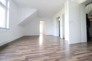 Darmstadt WRS Immobilien - Darmstadt-Bessungen - DG-Maisonette - 5 Zimmer Wohnung mit Balkon Wohnung mieten