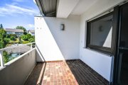 Reinheim DIETZ: TOP-Modernisierte 2-Zimmer-Wohnung im 3. Obergeschoss mit Balkon und Kellerraum Wohnung mieten