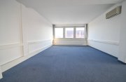 Babenhausen DIETZ! Büro-, Praxis oder sonstige Gewerberäume - zentrale Lage von Babenhausen! Fitnessstudio im EG Gewerbe mieten