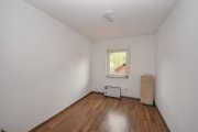 Babenhausen DIETZ: Gepflegte 3-Zimmerwohnung im 1.OG mit Balkon in Langstadt, Babenhausen nahe des Feldes! Wohnung mieten