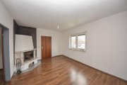 Babenhausen DIETZ: Gepflegte 3-Zimmerwohnung im 1.OG mit Balkon in Langstadt, Babenhausen nahe des Feldes! Wohnung mieten
