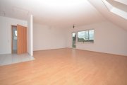 Münster (Landkreis Darmstadt-Dieburg) DIETZ: 2016 sanierte 3 Zimmer Dachgeschosswohnung Top modernisiert - Herrliche Wohnlage Wohnung mieten
