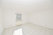 Münster (Landkreis Darmstadt-Dieburg) DIETZ: Einzugsbereite und renovierte 3-Zimmerwohnung im ersten Obergeschoss in Münster zu vermieten! Wohnung mieten