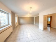 Leidersbach DIETZ: Bezugsfertige 2-Zimmer-Wohnung mit Einbauküche in ruhiger Lage von Leidersbach! Wohnung mieten