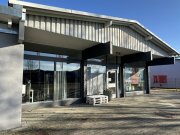 Leutkirch im Allgäu Vielseitig nutzbare Gewerbeimmobilie (Halle/Ausstellung/Werkstatt) in Leutkirch zu vermieten Gewerbe mieten