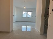 Vöhringen Erstbezug nach Sanierung - 2,5 Zi.DG-WHG mit Gr.Balkon zur Miete in Vöhringen ! Wohnung mieten