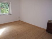 Nürnberg N-Seeleinsbühl: 4-Zi-Whg. (1. OG oh. Lift), Holzdielenböden, Bad m.Badewanne - provisionsfrei Wohnung mieten