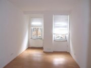 Nürnberg N-Bleiweiß: 3-Zi-Whg. (1. OG oh. Lift), Parkett, Küchenzeile, Bad mit Dusche, Balkon Wohnung mieten