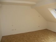 Nürnberg N-St. Peter: 4-Zi-Dachterrassen-Whg. (4. OG oh. Lift), neu saniert, Parkett, Eckwanne, Dusche Wohnung mieten
