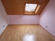 Wendelstein Wendelstein: 5-Zi-Whg. (2. OG oh. Lift), Parkett, EBK, großer Balkon mit Blick ins Grüne Wohnung mieten