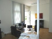 Fürth FÜ-Nähe Südpark: Neubau-Büro (4 Zi.) über 2 Etagen, Parkett, 3 Außen-Stellplätze Gewerbe mieten