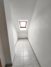 Erlangen 3 Zi. Wohnung (Nr. 6) im DG (2. OG) mit Balkon und Garage Wohnung mieten