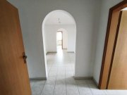 Erlangen 3 Zi. Wohnung (Nr. 6) im DG (2. OG) mit Balkon und Garage Wohnung mieten