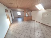 Weisendorf 3 Zi. DG Wohnung mit Küche, Gartenmitbenutzung und Stellplatz Wohnung mieten