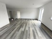 Adelsdorf (Landkreis Erlangen-Höchstadt) 2 Zi. Wohnung (Nr. 8) im OG mit Balkon Wohnung mieten