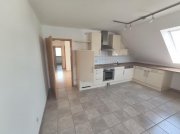 Pommersfelden 3 Zi. Wohnung im DG (1.OG) mit Balkon und Carport Wohnung mieten