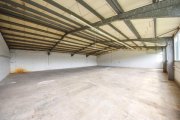 Aura im Sinngrund DIETZ: 700m² Kaltlagerhalle mit Büroraum und WC - mit 200 m² Außenfläche optional anmietbar Gewerbe mieten