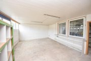 Aura im Sinngrund DIETZ: 700m² Kaltlagerhalle mit Büroraum und WC - mit 200 m² Außenfläche optional anmietbar Gewerbe mieten