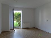 Meiningen (12536_46) MGN: ruhige 2-Zimmer-Wohnung im Hochparterre mit Terrasse, Laminatböden, preiswerte EBK möglich Wohnung mieten