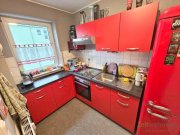 Meiningen (12536_47) MGN: ruhige 2-Raum-Wohnung mit Laminatböden, Aufzug und Balkon in der Heimstraße, EBK mgl. Wohnung mieten