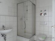 Meiningen (12536_72) MGN: moderne 2-Raum-Wohnung mit Laminatböden und Balkon, EBK und weitere Möbel möglich Wohnung mieten