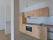 Meiningen (12536_98) MGN: kleine 2-Zimmer-Wohnung mit Laminatböden zum ruhigen Innenhof, EBK und Hausmeisterdienste inkl. Wohnung mieten