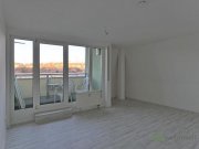 Meiningen (12537_38) MGN: ruhige 2-Raum-Dachgeschoss-Wohnung mit Aufzug und Balkon zum grünen Innenhof, Hausmeisterservice Wohnung mieten