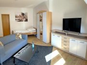 Erfurt (EF0113_Y) Erfurt: Löbervorstadt, möbliertes Zimmer in schöner Wohnlage mit eigenem Bad, an Wochenendheimfahrer Wohnung